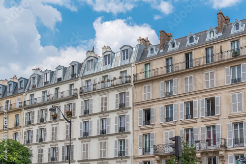 Paris, beautiful building in the center, typical parisian facade boulevard Voltaire   © Pascale Gueret