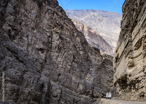 Wallpaper Mural Valley of Duck Torontodigital.ca