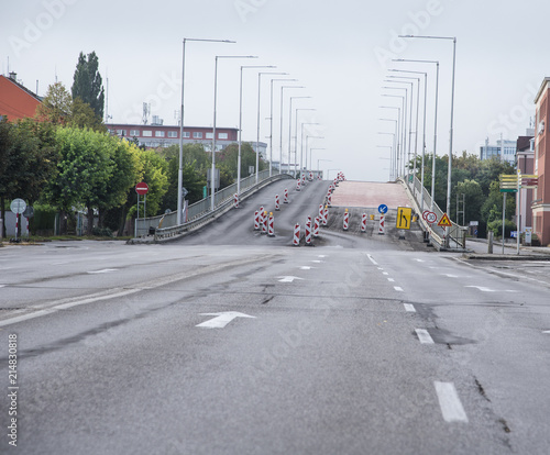 City overpass reconstruction with traffic regulation