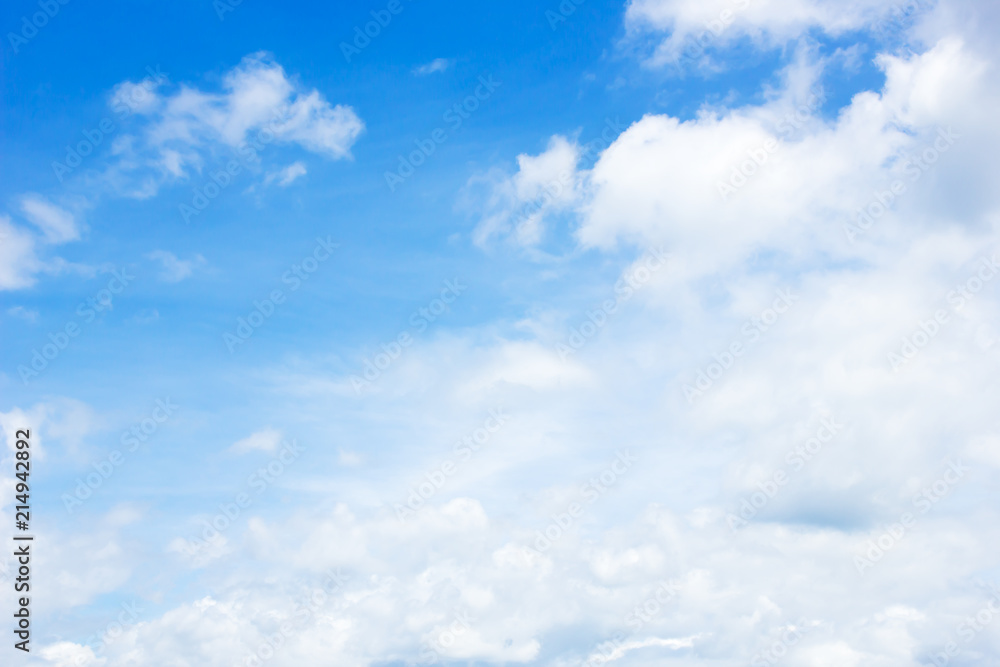 Obraz premium clouds sky in the blue sky background.
