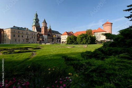 Fototapeta Zamek Królewski na Wawelu i bazylika katedralna w Krakowie, Polska. Zamek Królewski na Wawelu jest wpisany na Listę Światowego Dziedzictwa UNESCO