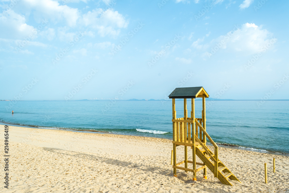 lifeguard tower on the beach