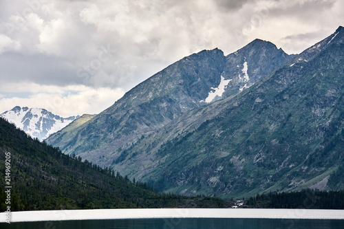 Landscape with beautiful mountain lake © Vais
