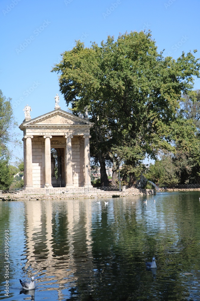 Laghetto di Villa Borghese and Temple of Aeskulap in Rome, Italy Laghetto di Villa Borghese and Temple of Aeskulap in Rome, Italy