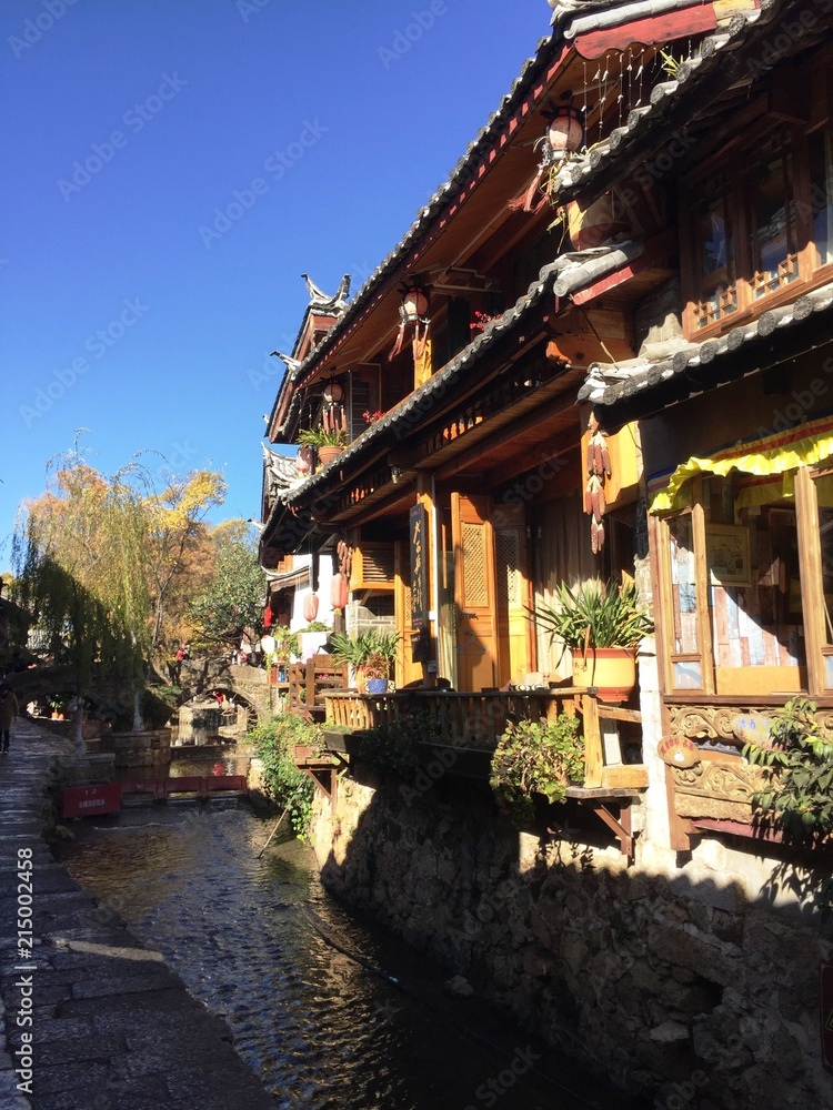Canal view in the Old Town of Lijiang (Yunnan, China)