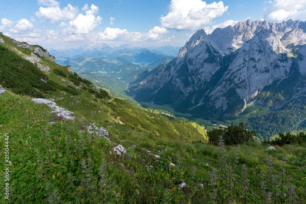 Kaiserbachtal Weg zum Stripsenjochhaus