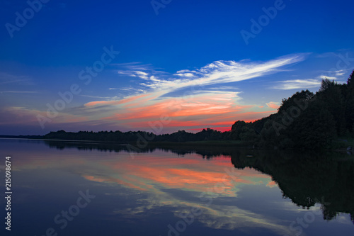 Fototapeta Naklejka Na Ścianę i Meble -  Evening lake