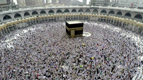 Praying at holy house kaaba time lapse 4k