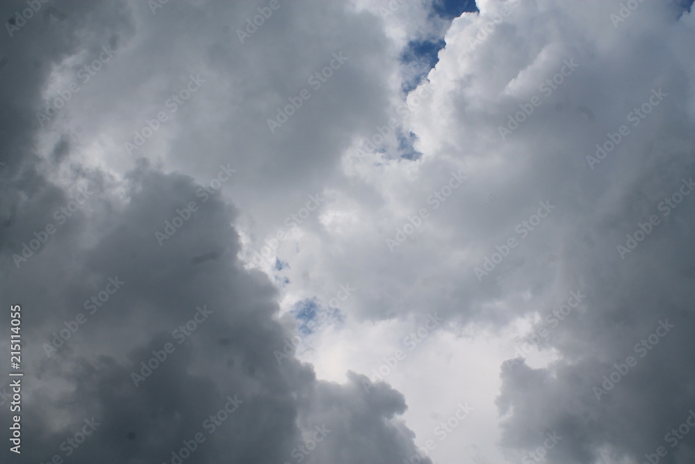 Fototapeta premium beautiful sky, nature, texture, heavy clouds, beautiful landscape