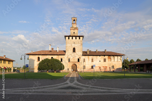 cusago, castello visconteo in lombardia in italia photo