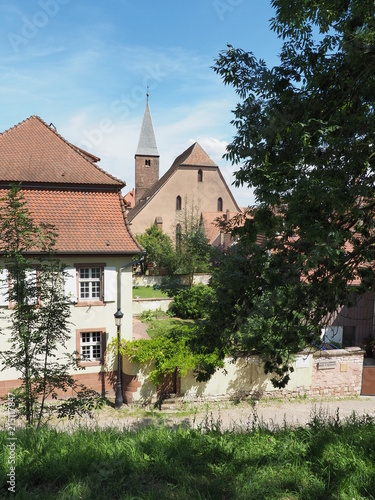 Wissembourg - Weißenburg – Weisseburch - im Elsass - mit mittelalterlichem Stadtkern und Stadtmauer
 photo