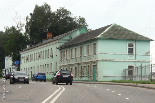 Fototapeta Naklejka Na Ścianę i Meble -  Russia, Smolensk – the old house on the Vitebsk highway in the summer