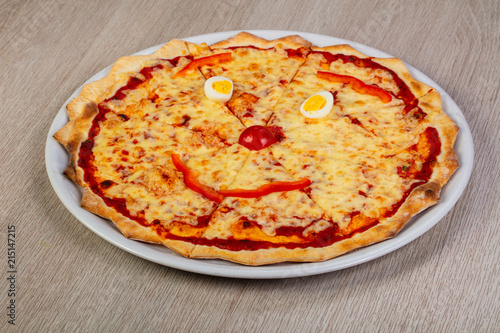 Kids pizza with cheese