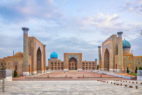 Historic Registan square with three madrasahs: Ulugh Beg, Tilya-Kori and Sher-Dor, Samarkend, Uzbekistan