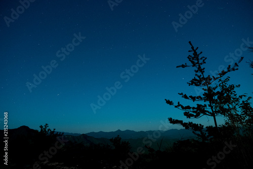 青い星空と山 blue star mountain © RyoAnna