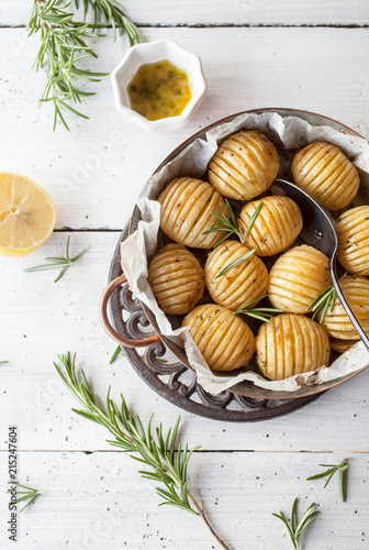 Lemony rosemary potatoes