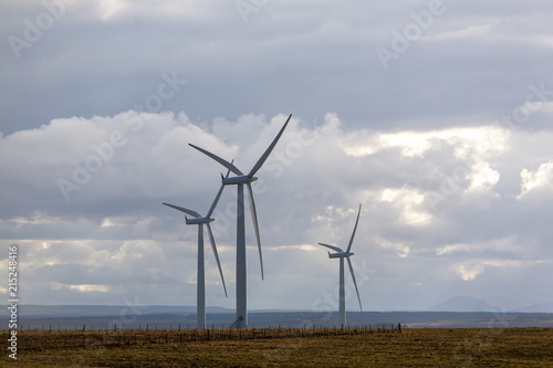 wind turbine, scotland © Lunghammer