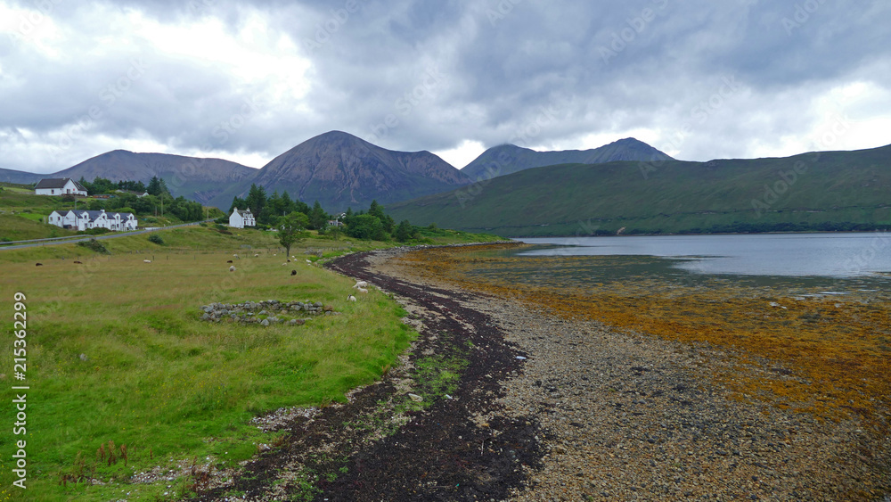 Lochs Duich, Dornie, Scotland Lochs Duich, Dornie, Scotland