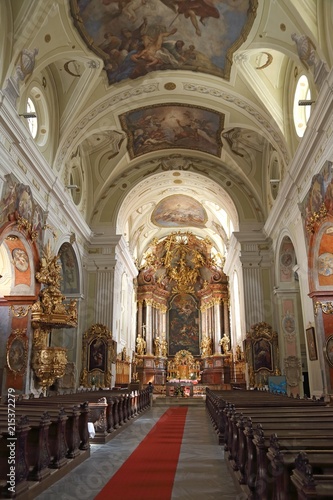 Pfarrkirche church interior, Austria, Krems an der Donau