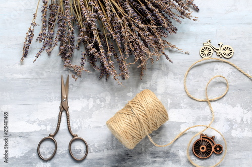 Fototapeta Naklejka Na Ścianę i Meble -  Lavender bouquet on the grey background