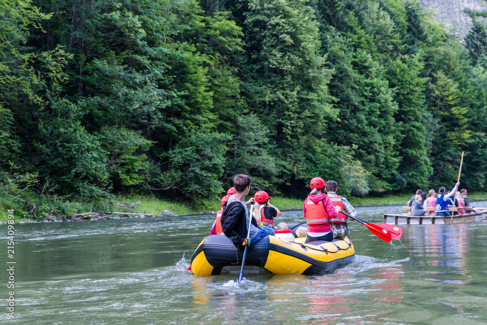 Rafting auf der Dunajec bei Sromowce Niżne; Nationalpark Pieninen