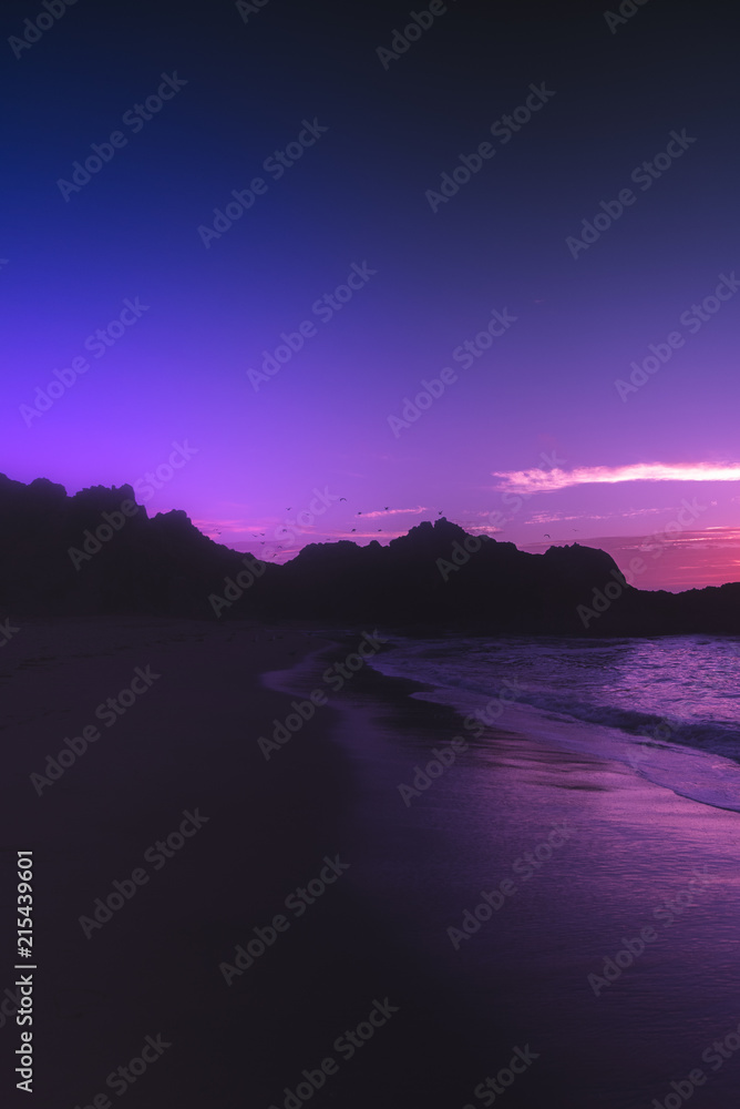 Fototapeta premium moody shot of ocean 