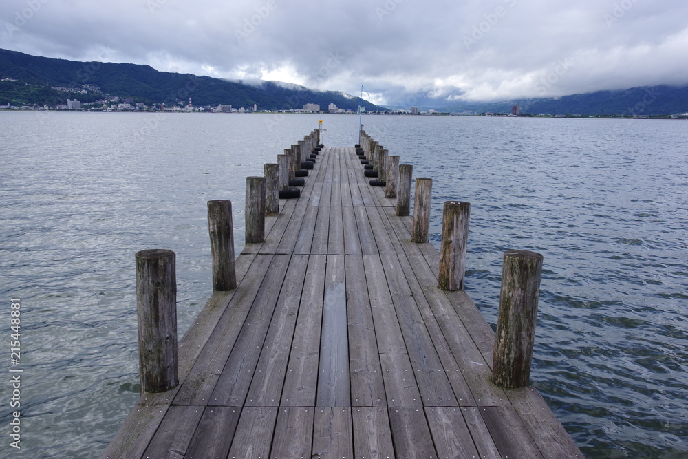 Naklejka premium 湖の桟橋K3AP6333