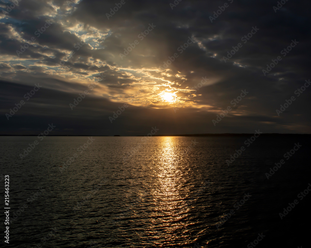 Fototapeta premium atardecer rio