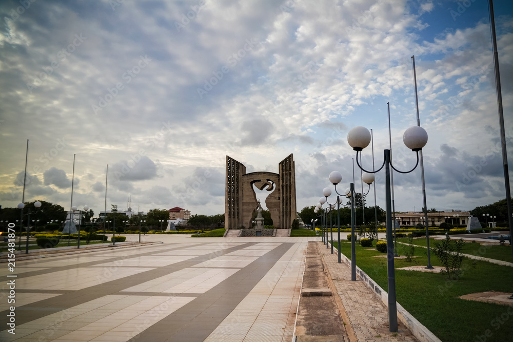 Naklejka premium Widok zewnętrzny na Monument de le Independance, Lome, Togo