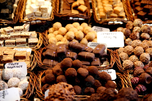 étale de friandises photo