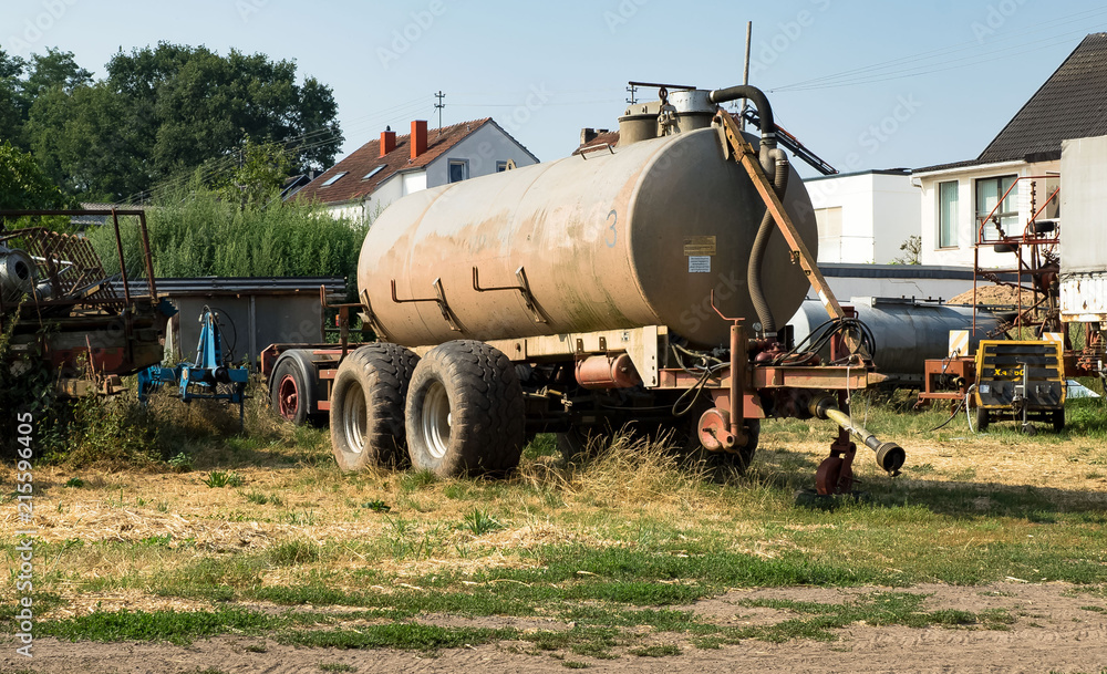 Fototapeta premium Tankwagen