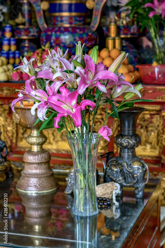 Liljas in temple