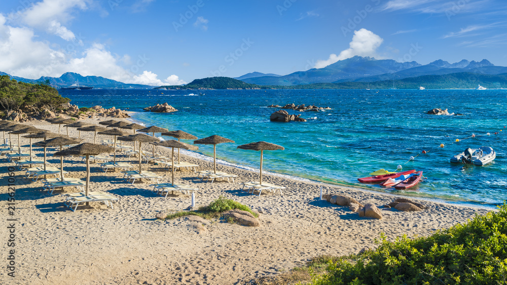 Obraz premium Spiaggia del Pirata Capriccioli, amazing beach of Emerald coast, east Sardinia island, Italy