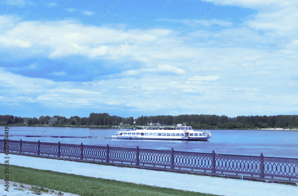 Ship on the Volga river near the Arrows Yaroslavl