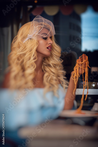 Food, people and leisure cr...