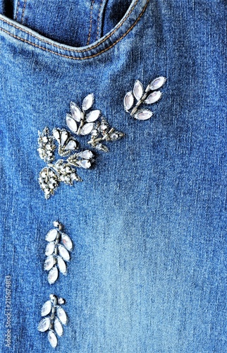 Jeans Detail - Perlenstickerei - Patches