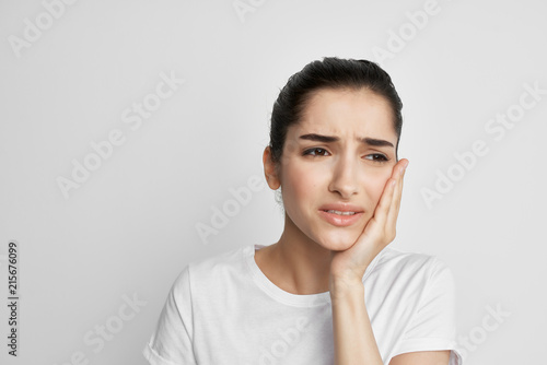 woman with toothache