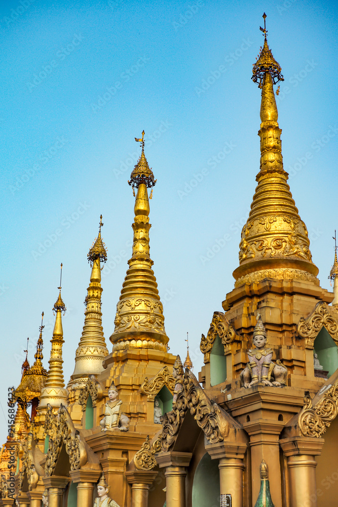 April 1, 2017 : Shwedagon Pagoda, Yangon in Myanmar