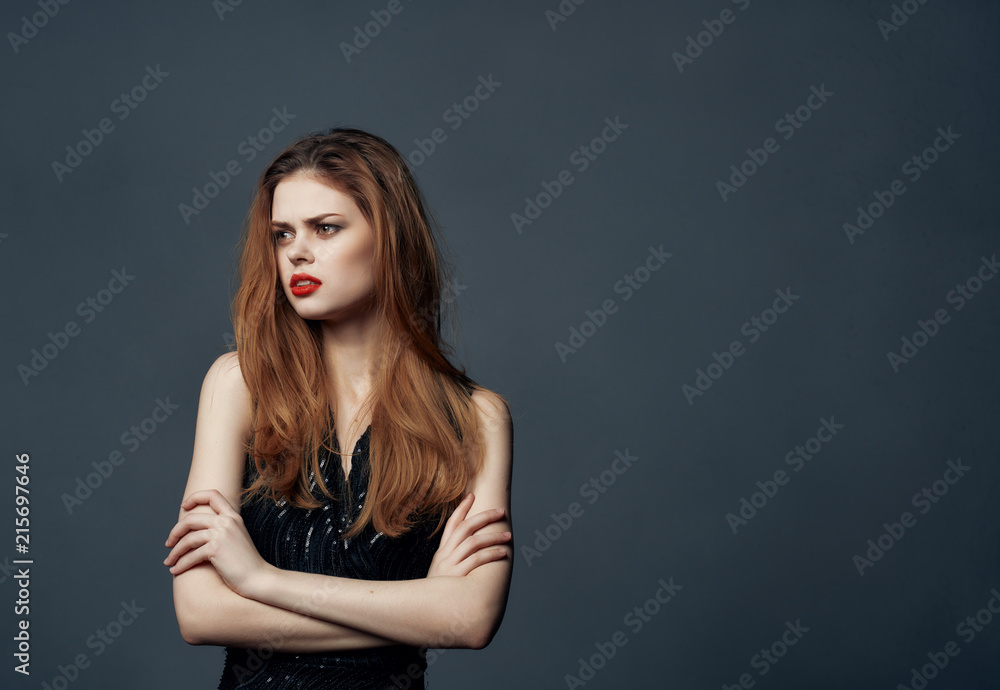 woman redheaded party