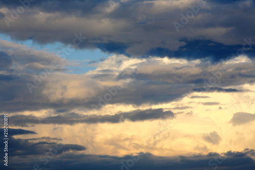 Fototapeta Naklejka Na Ścianę i Meble -  beautiful sky in the sunset