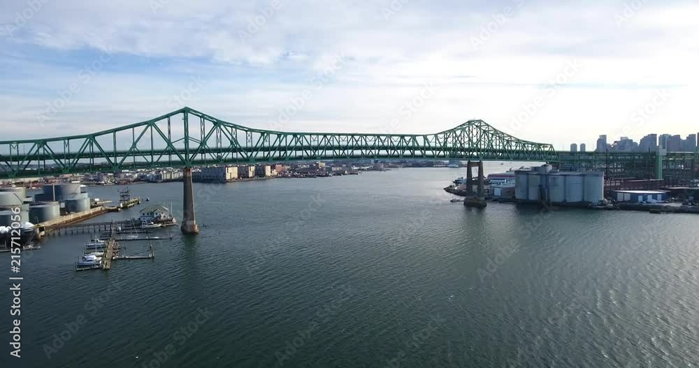 BOSTON BRIDGE UP PAN RIGHT TO CITY BOSTON BRIDGE UP PAN RIGHT TO CITY