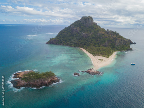 Vászonkép Beautiful veiw of the Monuriki island where the Castaway movie was filmed