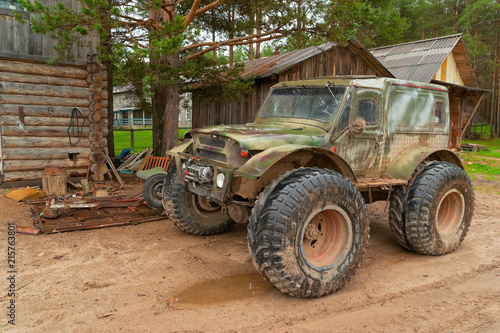 All-terrain 4x4 homemade vehicle