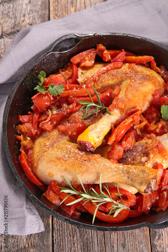 chicken with tomato and bell pepper