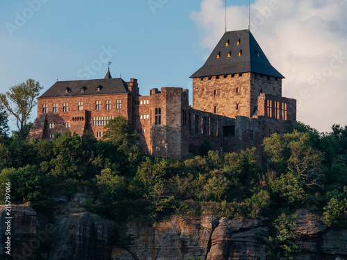 Nahaufnahme der Burg Nideggen, Rurtal in der Nordeifel photo