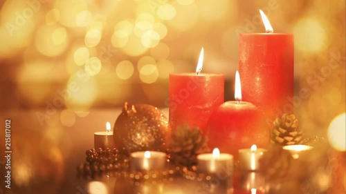 Cinemagraph - Christmas and New Year holiday decorations. Candles. Living foto.