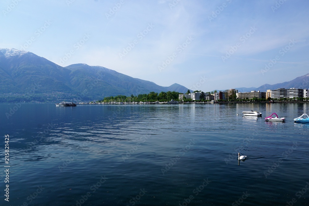 Locarno Stadt auf Lago Maggiore in der schweiz im Sommer 