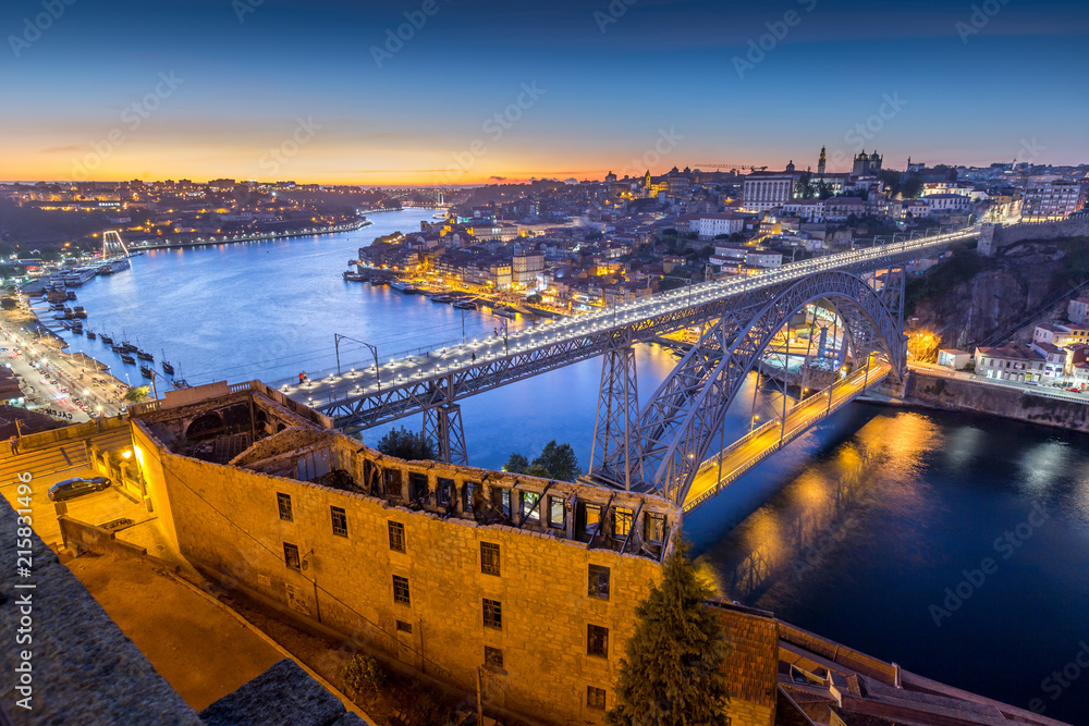 Fototapeta premium landscape of Porto ,portugal