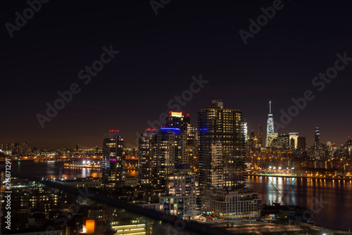 Skyline of downtown Manhattan by night, New York, United States of America © nielsvos