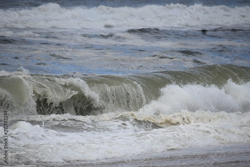 Rolling ocean wave